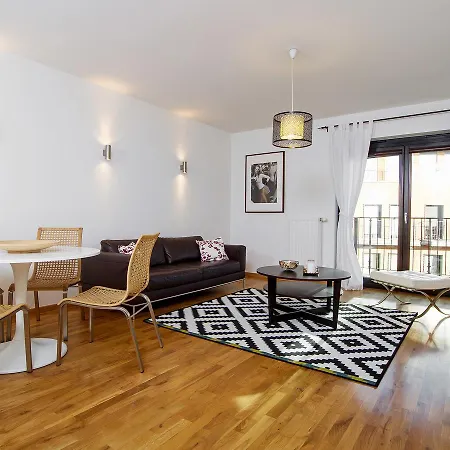 Angel City Center Luxury By Amstra Aparthotel
