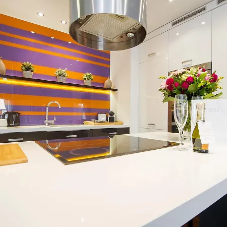 Angel City Center Luxury By Amstra Aparthotel *
