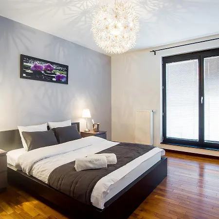 Aparthotel Angel City Center Luxury By Amstra Krakow