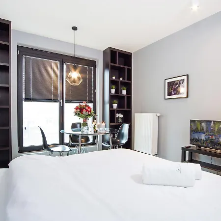 Aparthotel Angel City Center Luxury By Amstra Krakow