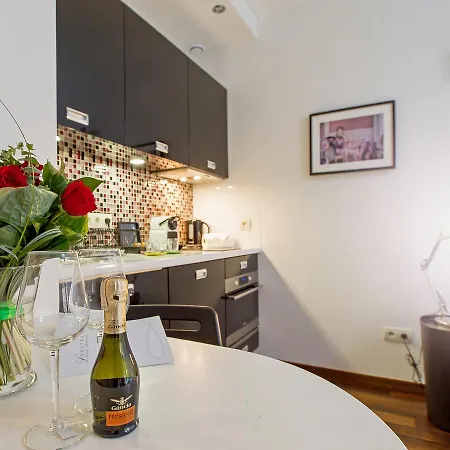 Angel City Center Luxury By Amstra Krakow