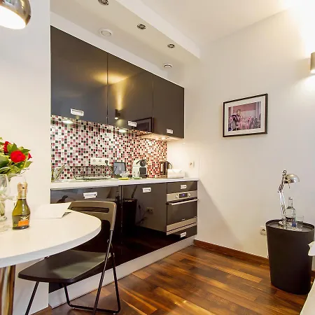 Angel City Center Luxury By Amstra Krakow